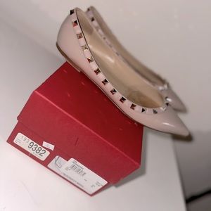 Valentino Flats Nude with Gold stones Size7US